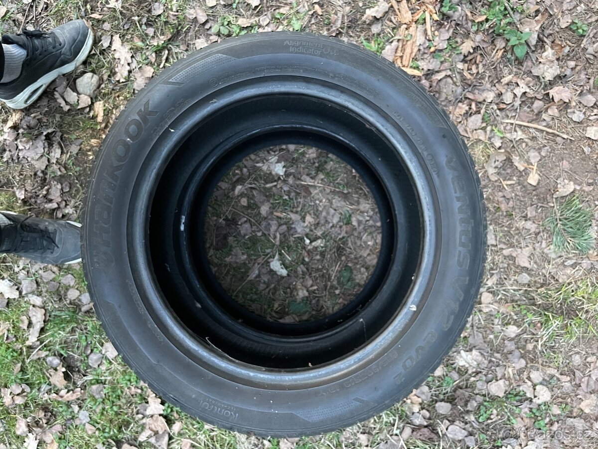 Dvě letní pneu 235/50/18 Hankook - 3