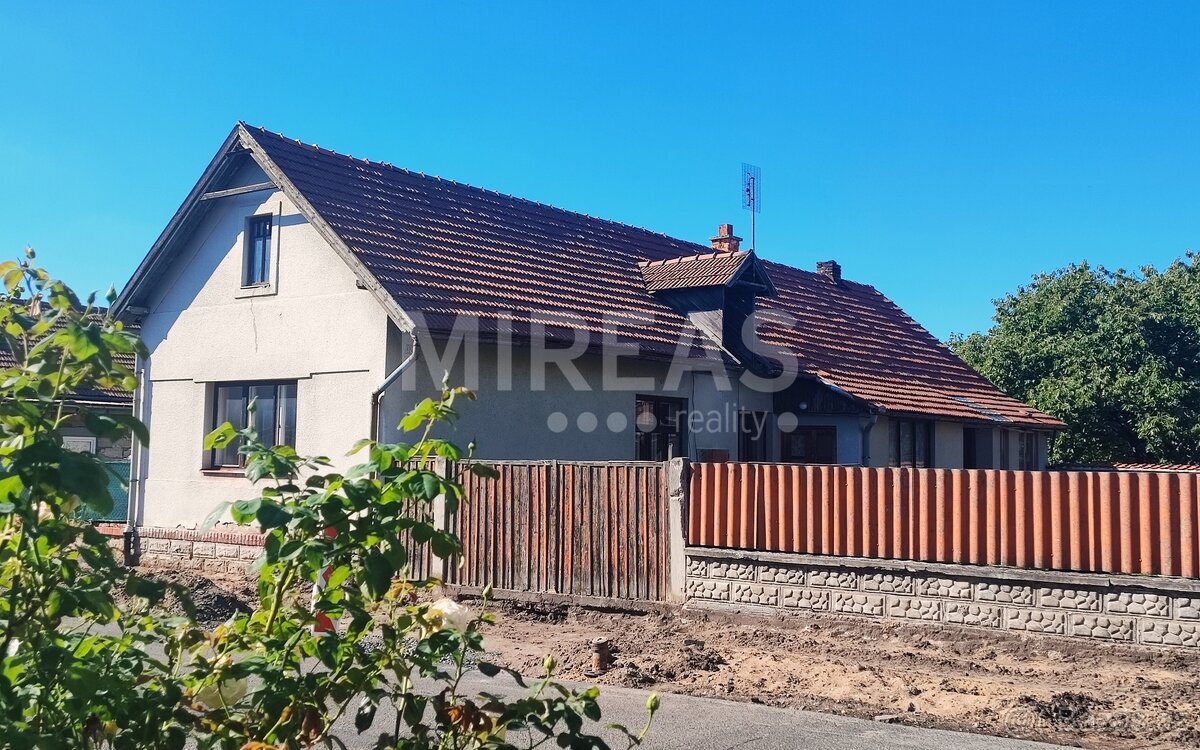 Volárna, prodej rodinného domu 3+1/garáž, vejminek, na pozem - 3