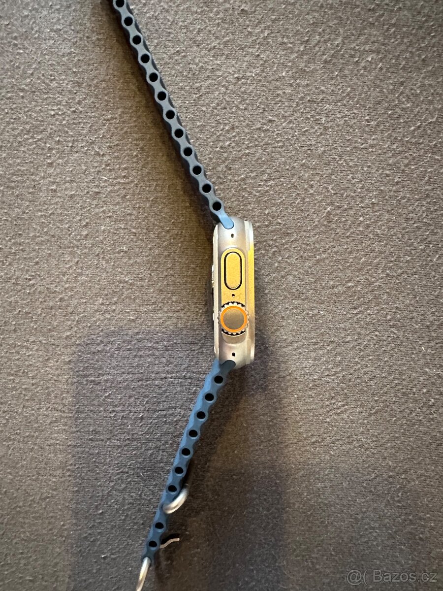 Apple Watch Ultra 2 49mm titanové pouzdro s modrým oceánským - 3