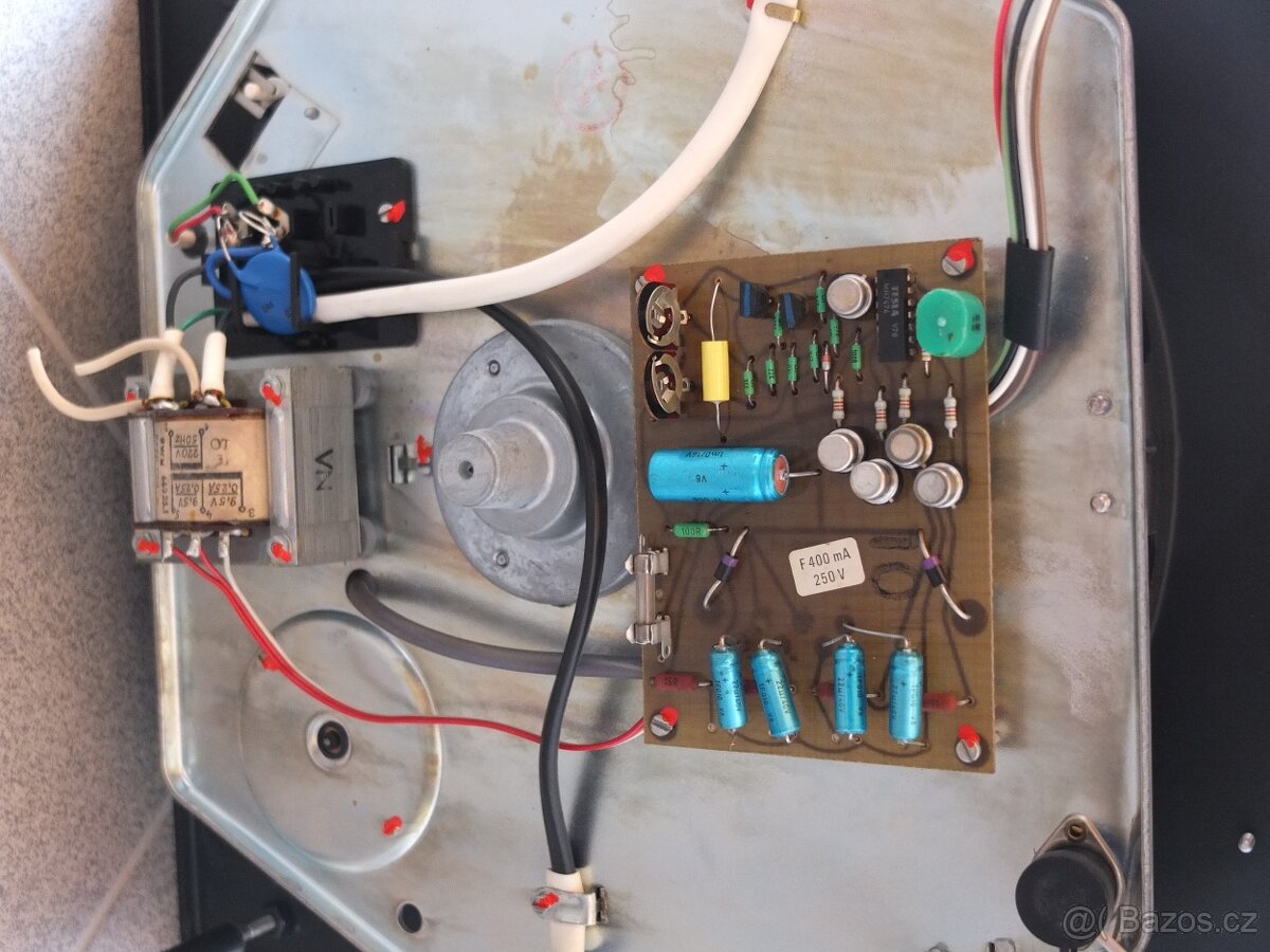 LENCO L75/200 gramofonové šasí--TESLA NZC 300 - 3