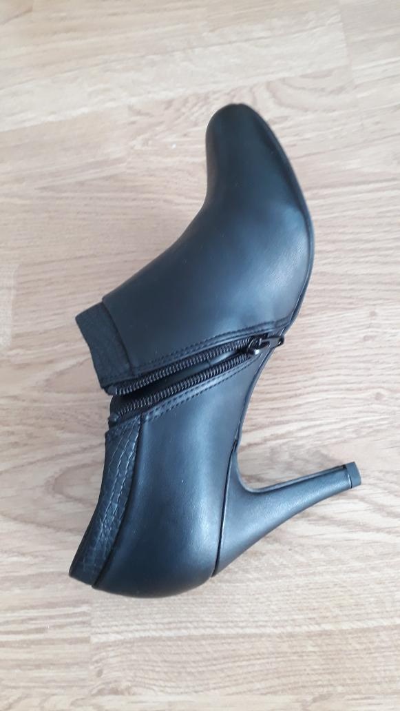 Boty dámské kožené kotníkové č.40 - nové - 3