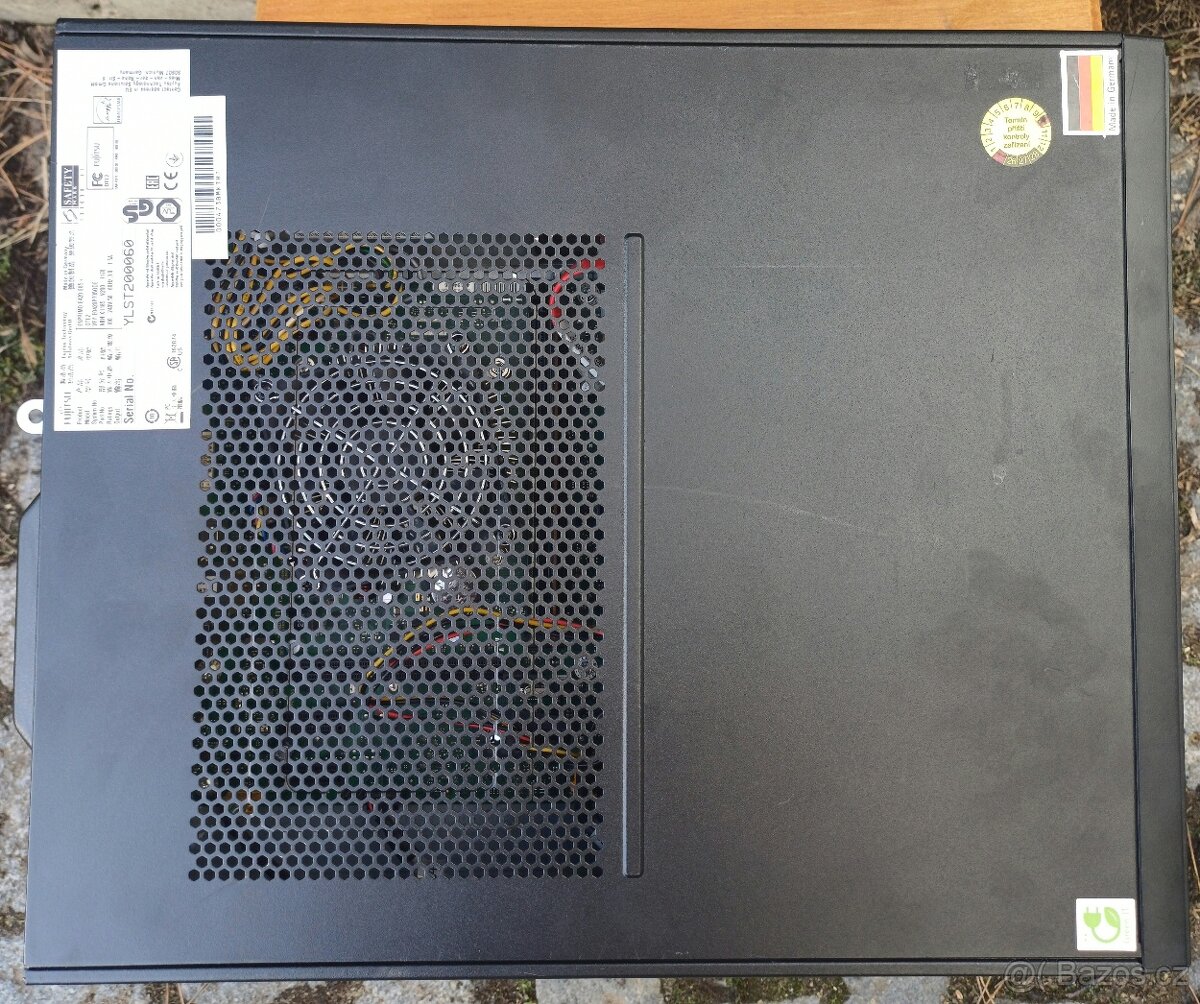 Fujitsu počítač - 3