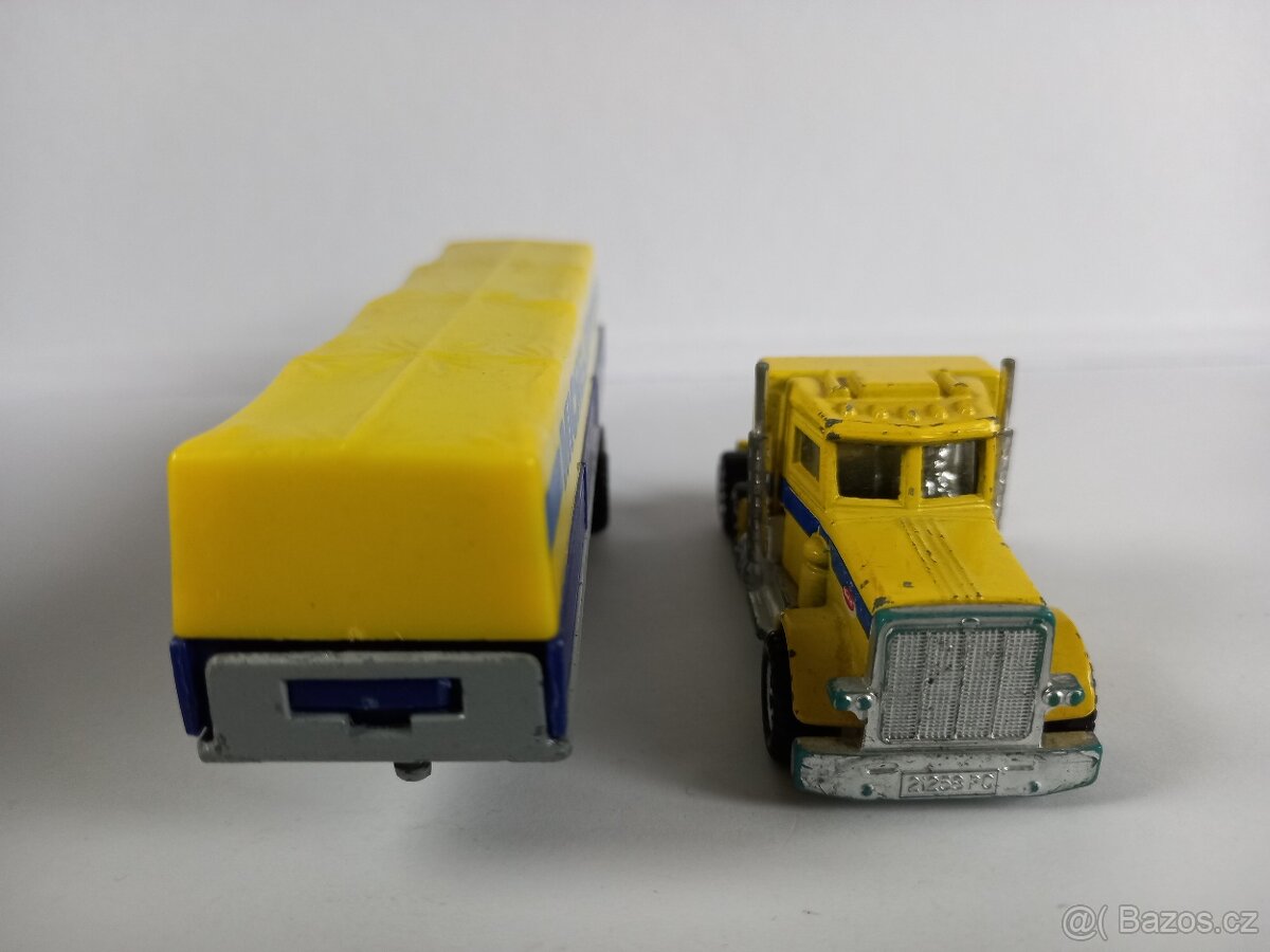 MATCHBOX CONVOY - PETERBILT FIRE ENGINE - 3