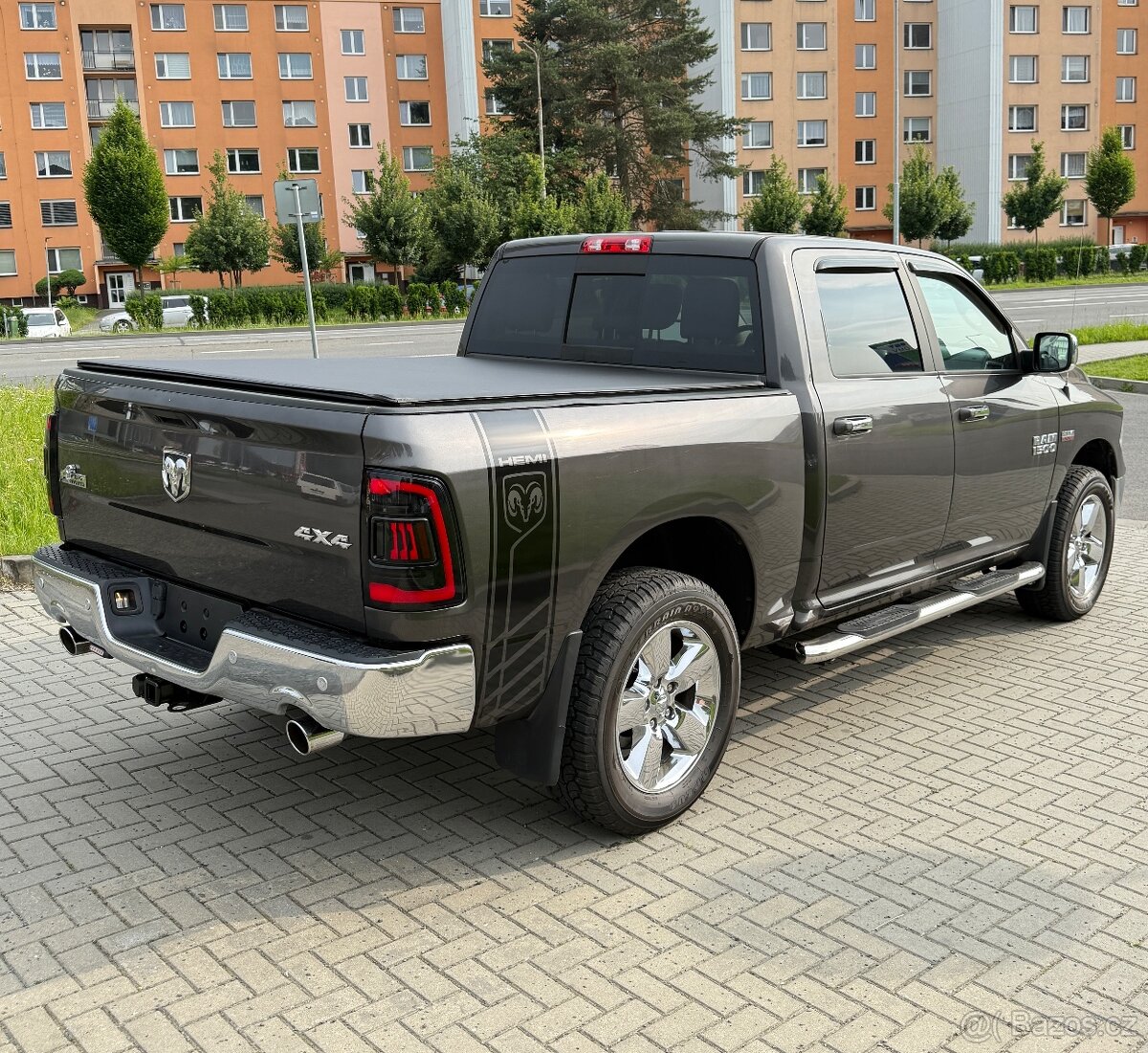 Dodge RAM 1500 5.7 HEMI—2018–4x4—TAŽNÉ 3.5t—159.000km