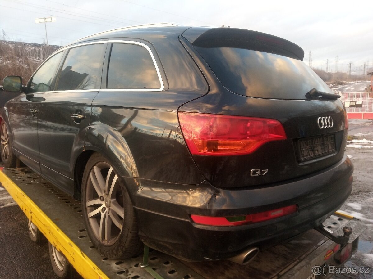 Audi Q7 BUG veškeré díly z vozidla - 3