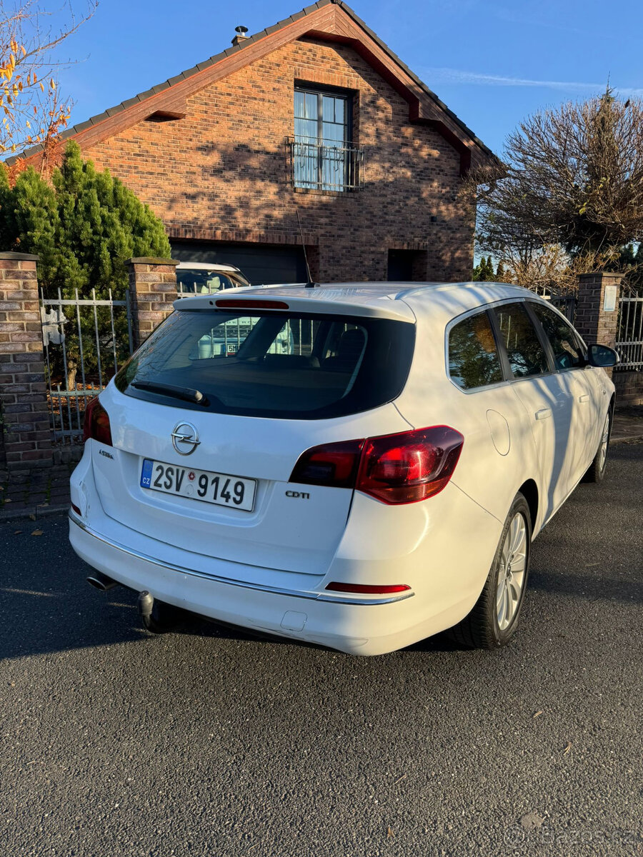 Opel Astra, 2.0D sport tourer - 3