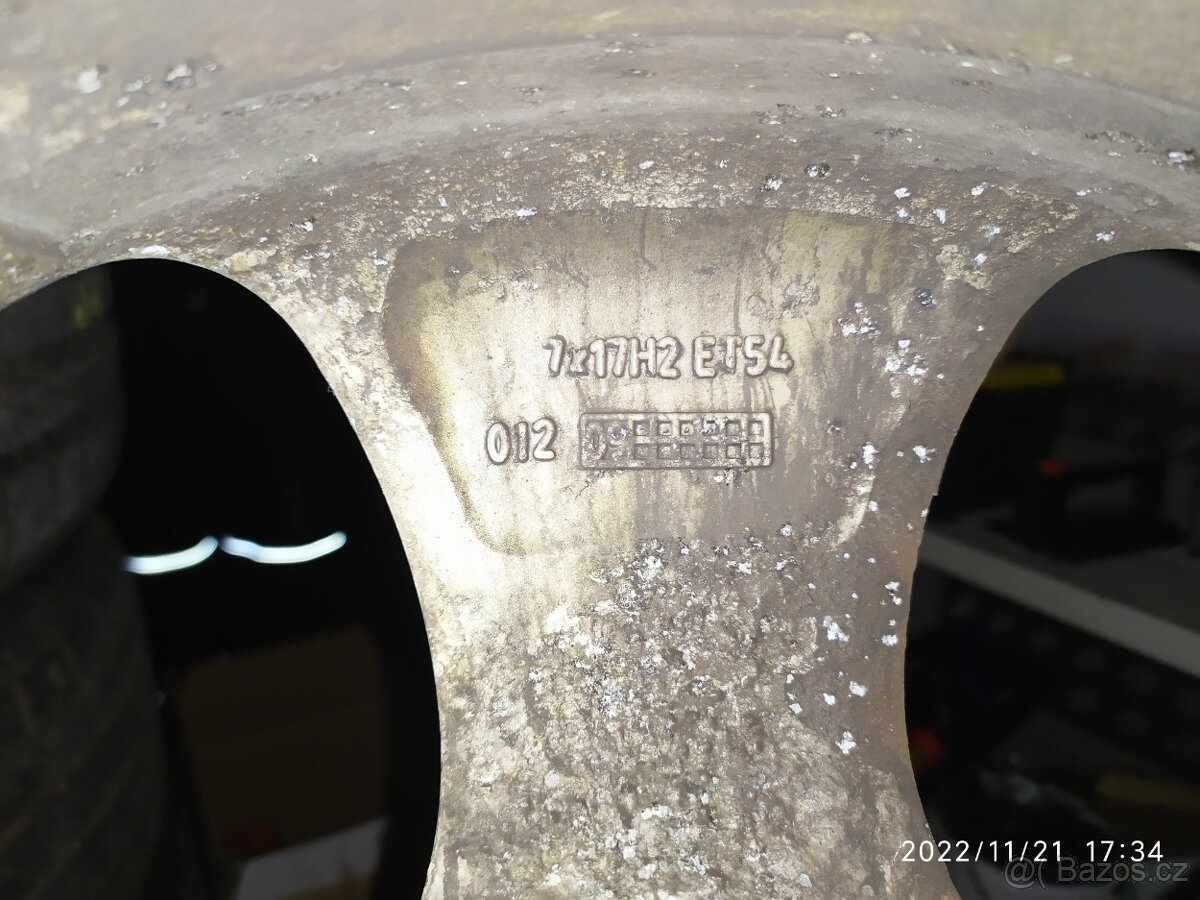 ALU Škoda 7x17H2 ET54 a 225/50R17 94H Nokian - 3