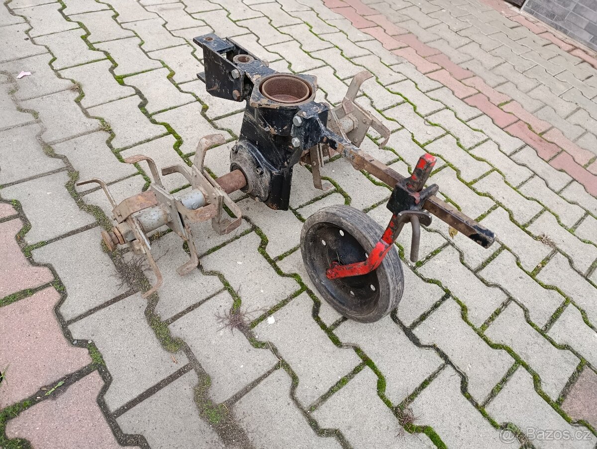 Prodám rotavátor s převodovkou k Tera Vari systém - 3