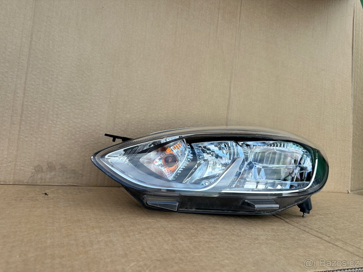 Ford Fiesta mk8 světlo - 3