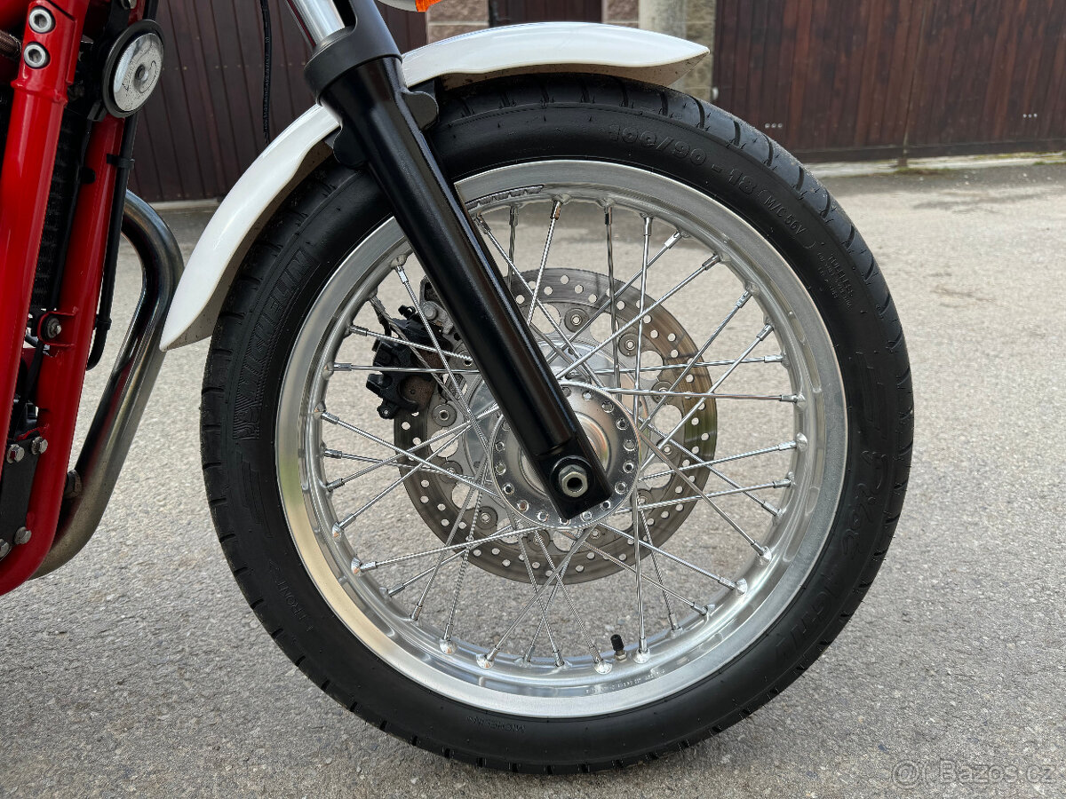 Triumph Thruxton 900 - 3