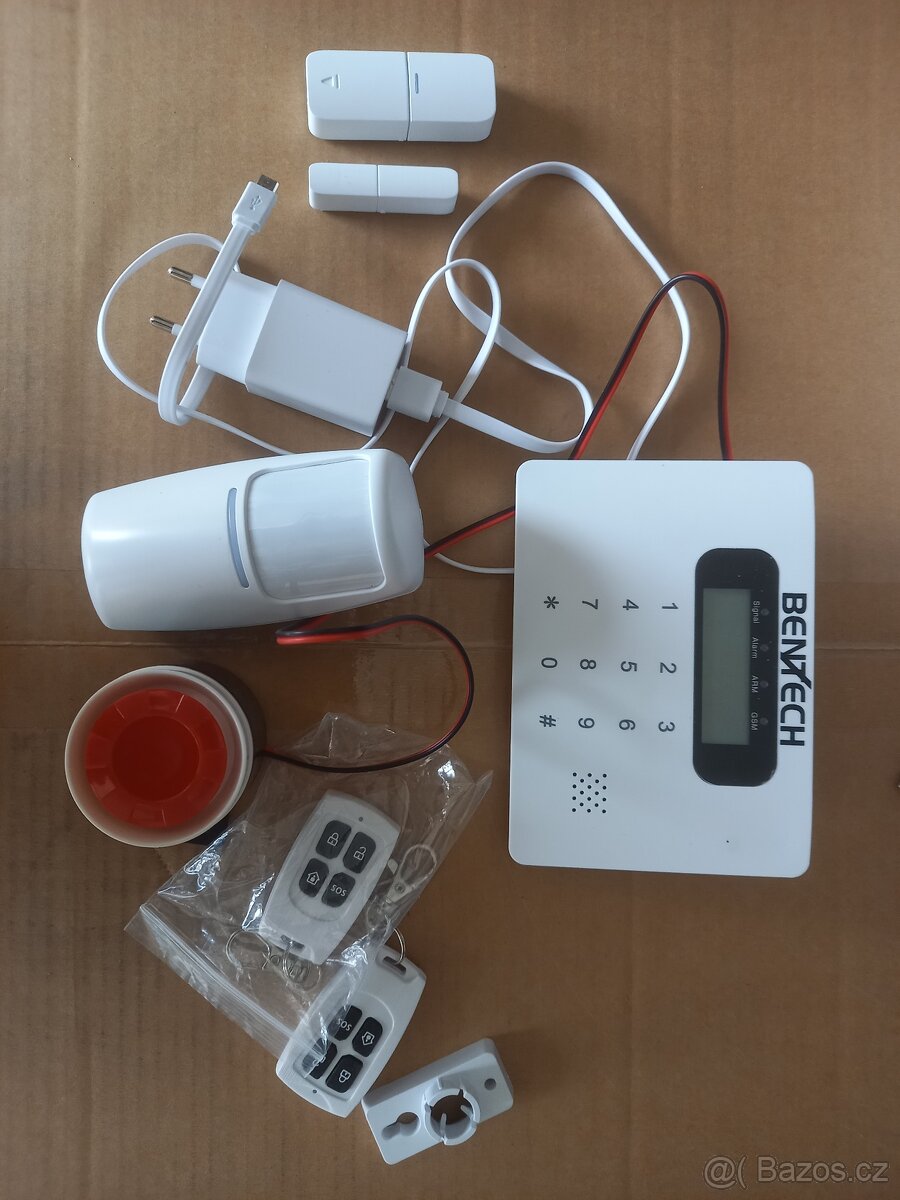 GSM Bezdrátový alarm BENTECH - 3
