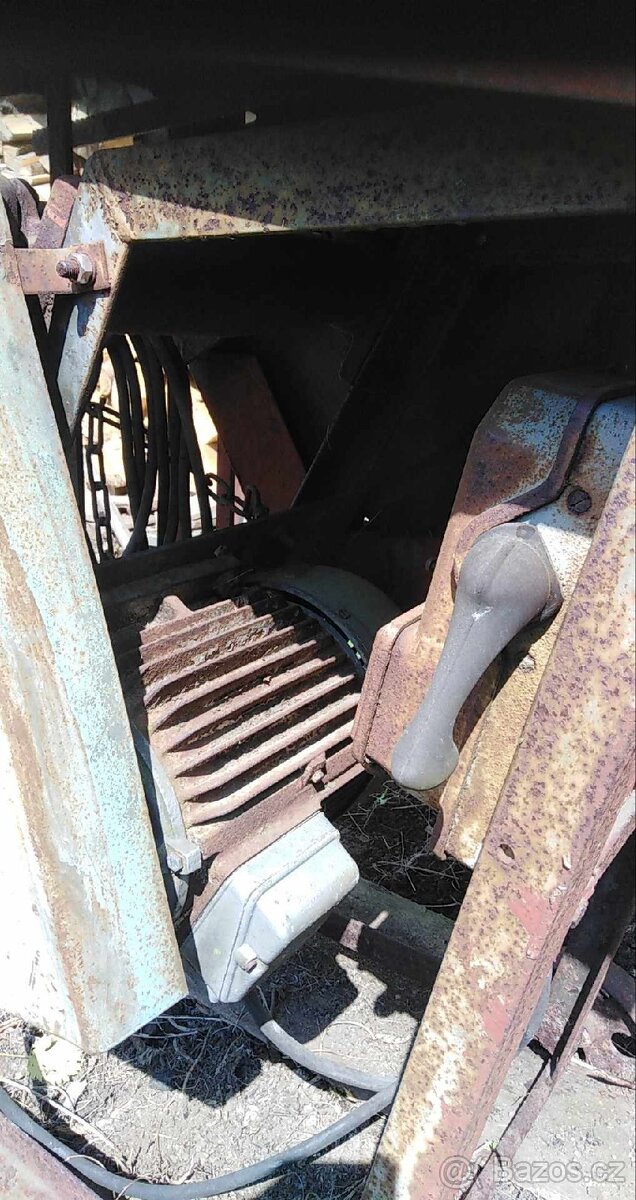 Pila cirkulárka plně funkční - 3