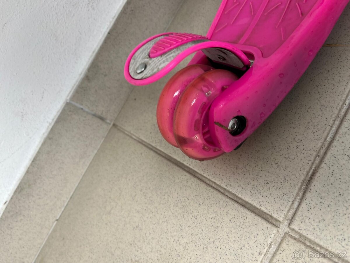 Detska kolobezka Rider (svitici kola) pro vek 3-6 let - 3