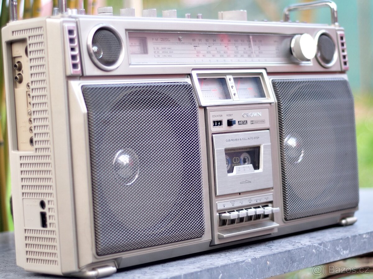 Crown-CSC 980L Bombox. - 3