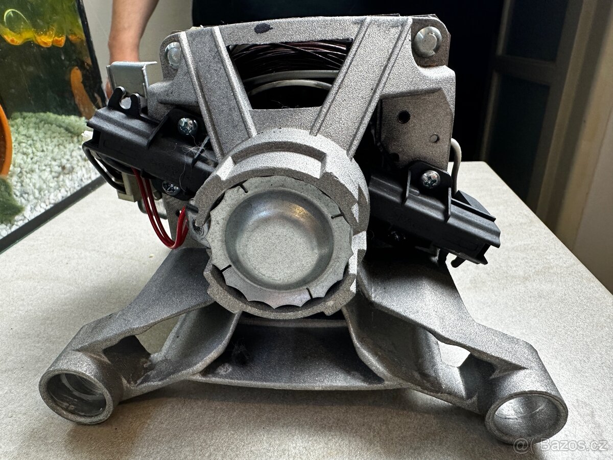 elektromotory z pracky - 3