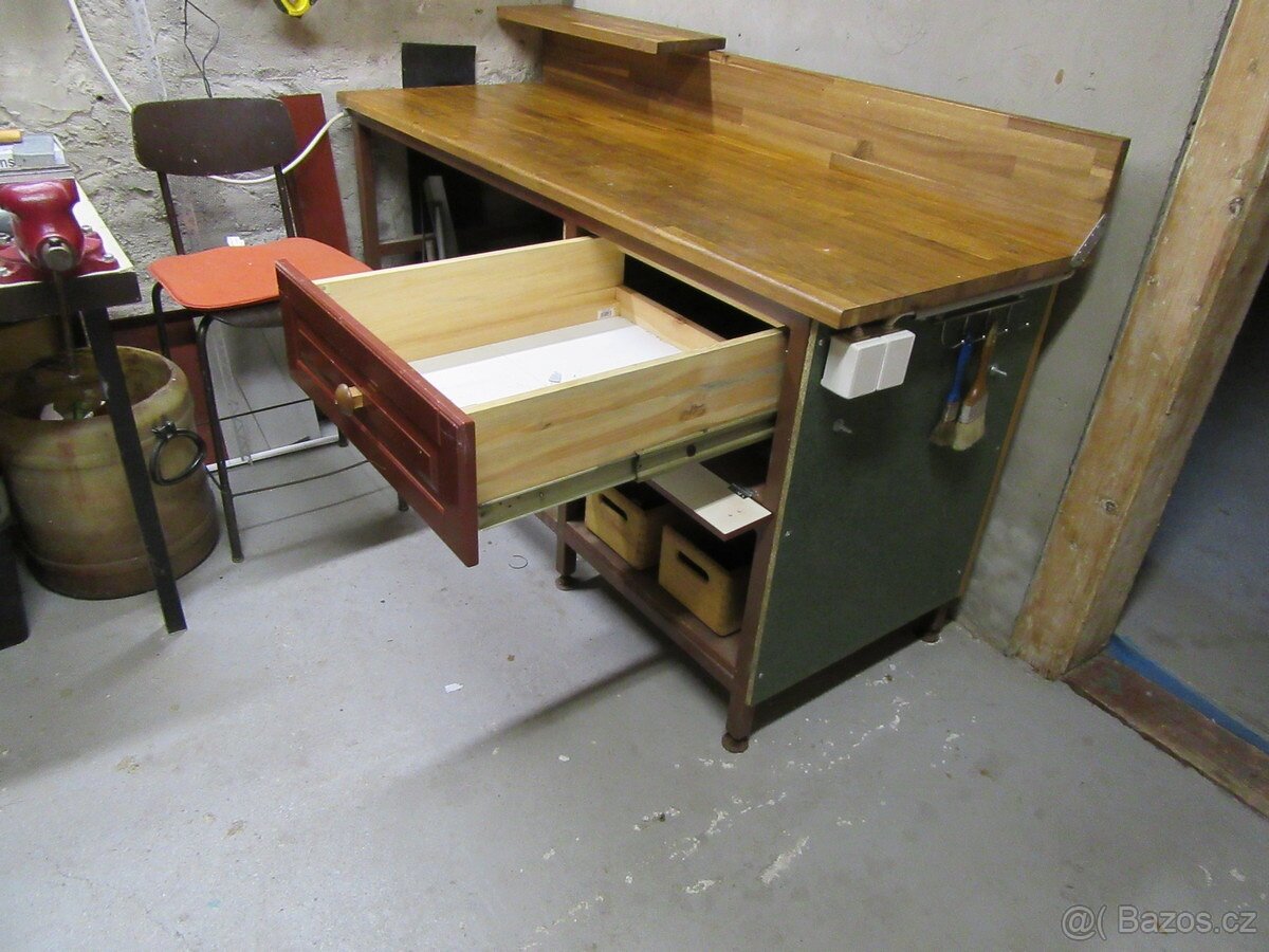 Pracovní stůl, ponk. - 3