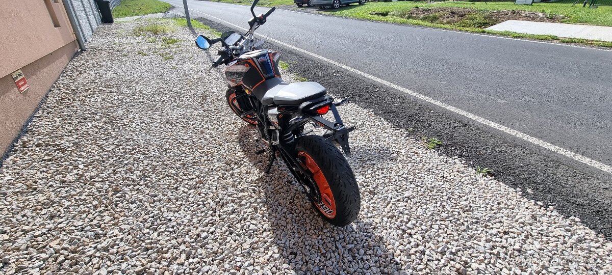 Ktm Duke 690 - 3