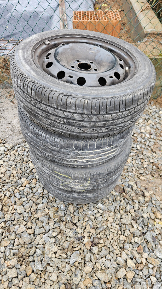 Pneu a plechové disky Škoda Fabia 6Jx15 H2 5x100 ET43 ES Ø57 - 3