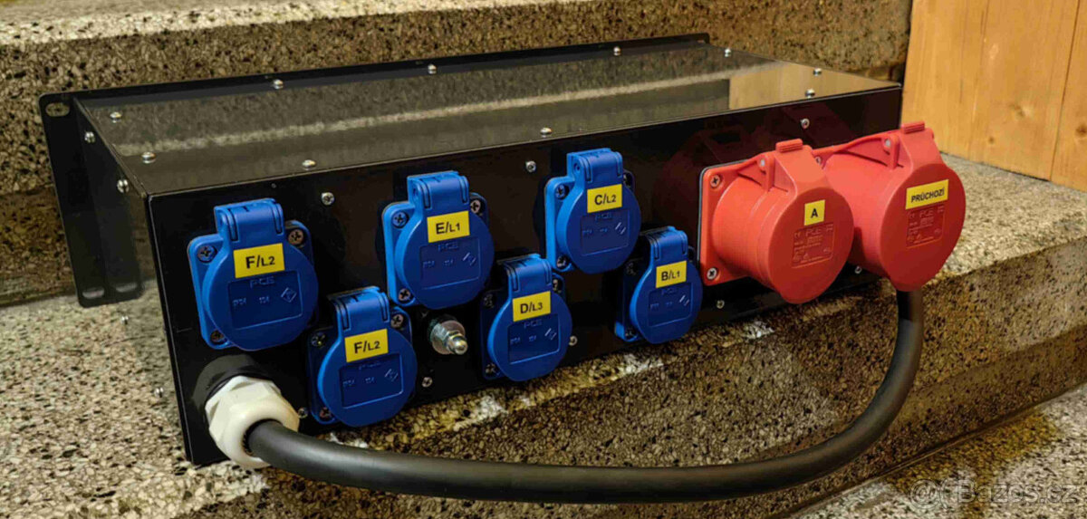 PRODÁM PODIOVÝ ROZVADĚČ - 3