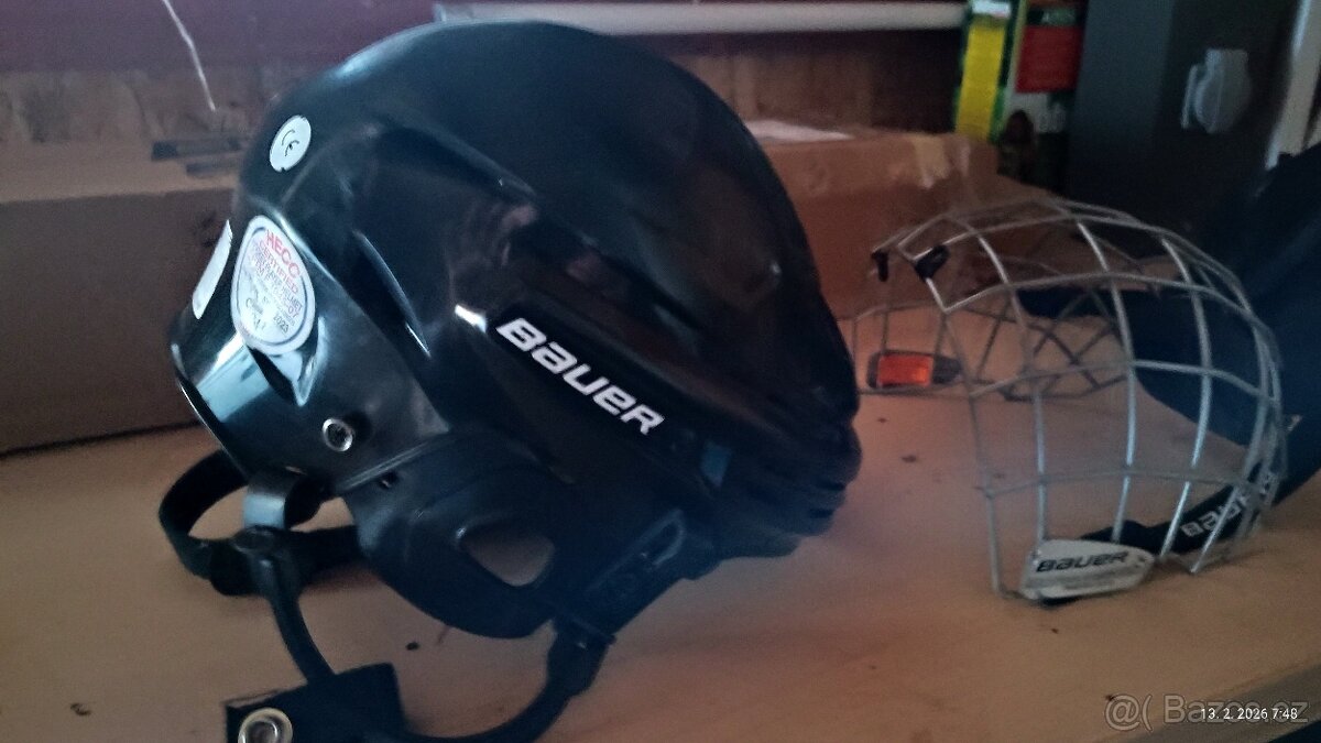 Cyklistická a hokejová přilba/helma - dětská - 3