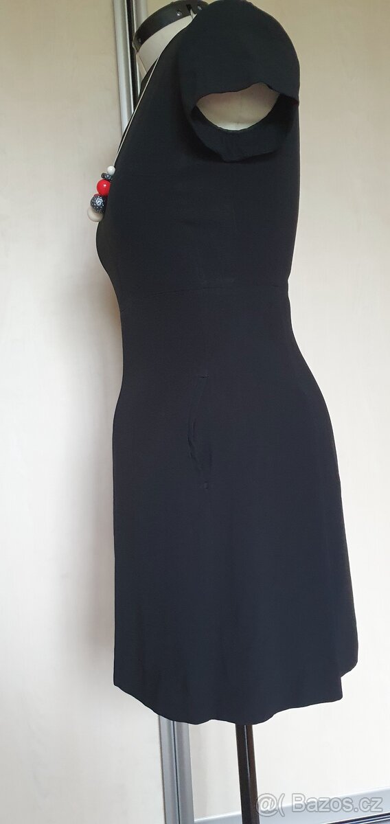 Massimo Dutti malé černé šaty vel 42 - 3