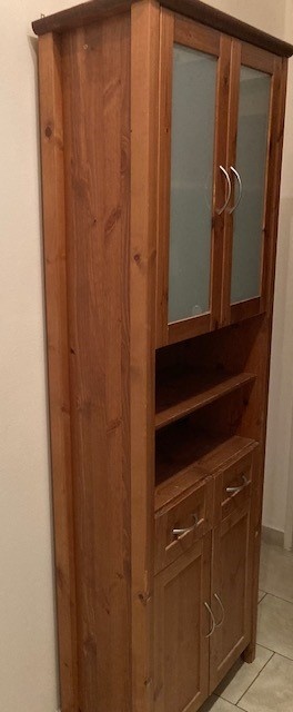 Koupelnová skříň - 3