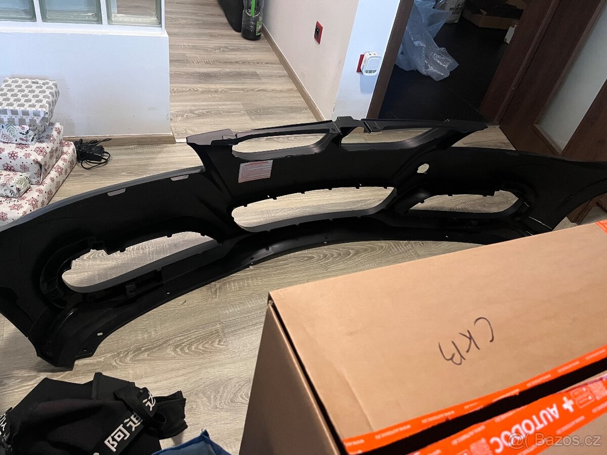 Přední nárazník bmw e91 lci - 3