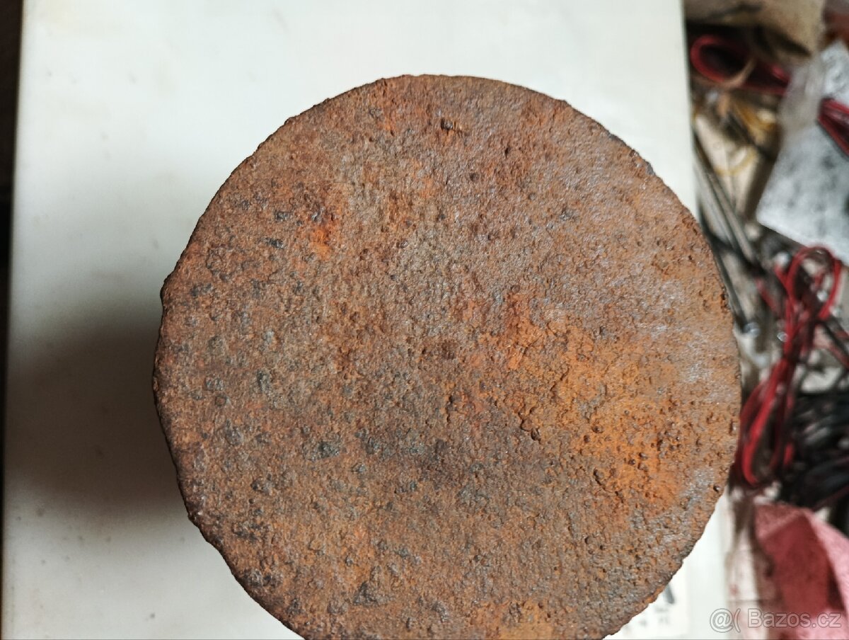 Starožitný kovový hmoždíř - 3