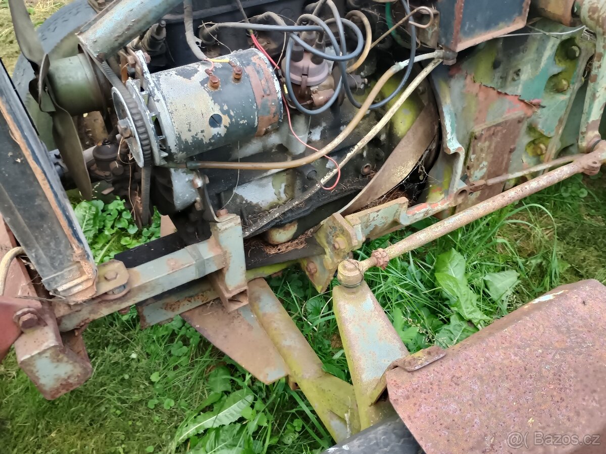 Traktor malotraktor traktůrek - 3