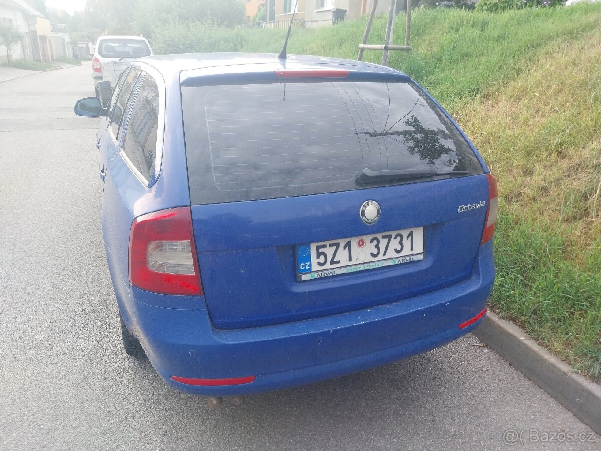 Škoda octavia combi 1.9tdi BXE 2009 - 3