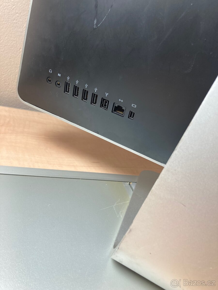 Apple IMac 24 model: A1225, Na opravu/N.D - 3