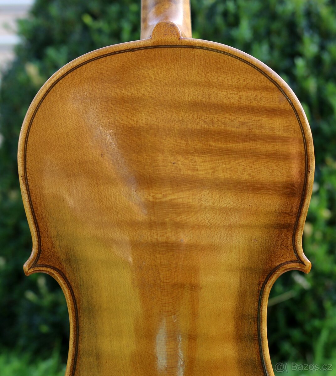 Staré housle s silným zvukem - 3