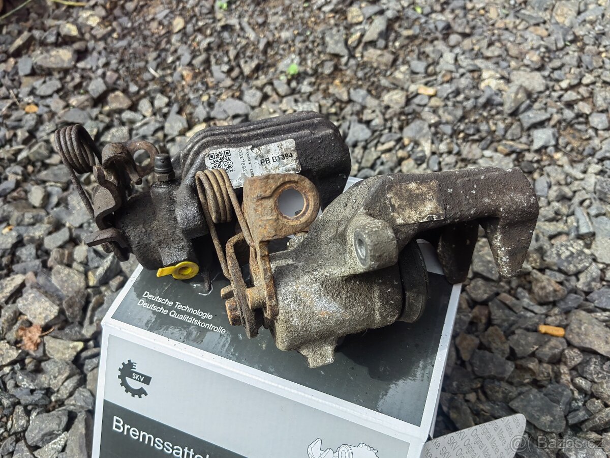 Zadní brzdiče Audi a4b7 - 3