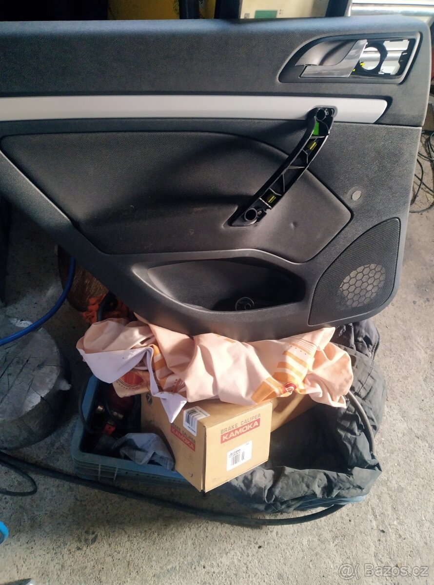 Octavia 2 tapecirunk - 3