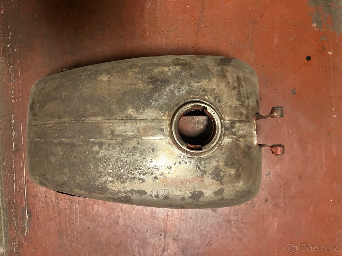 Jawa Californian - 3