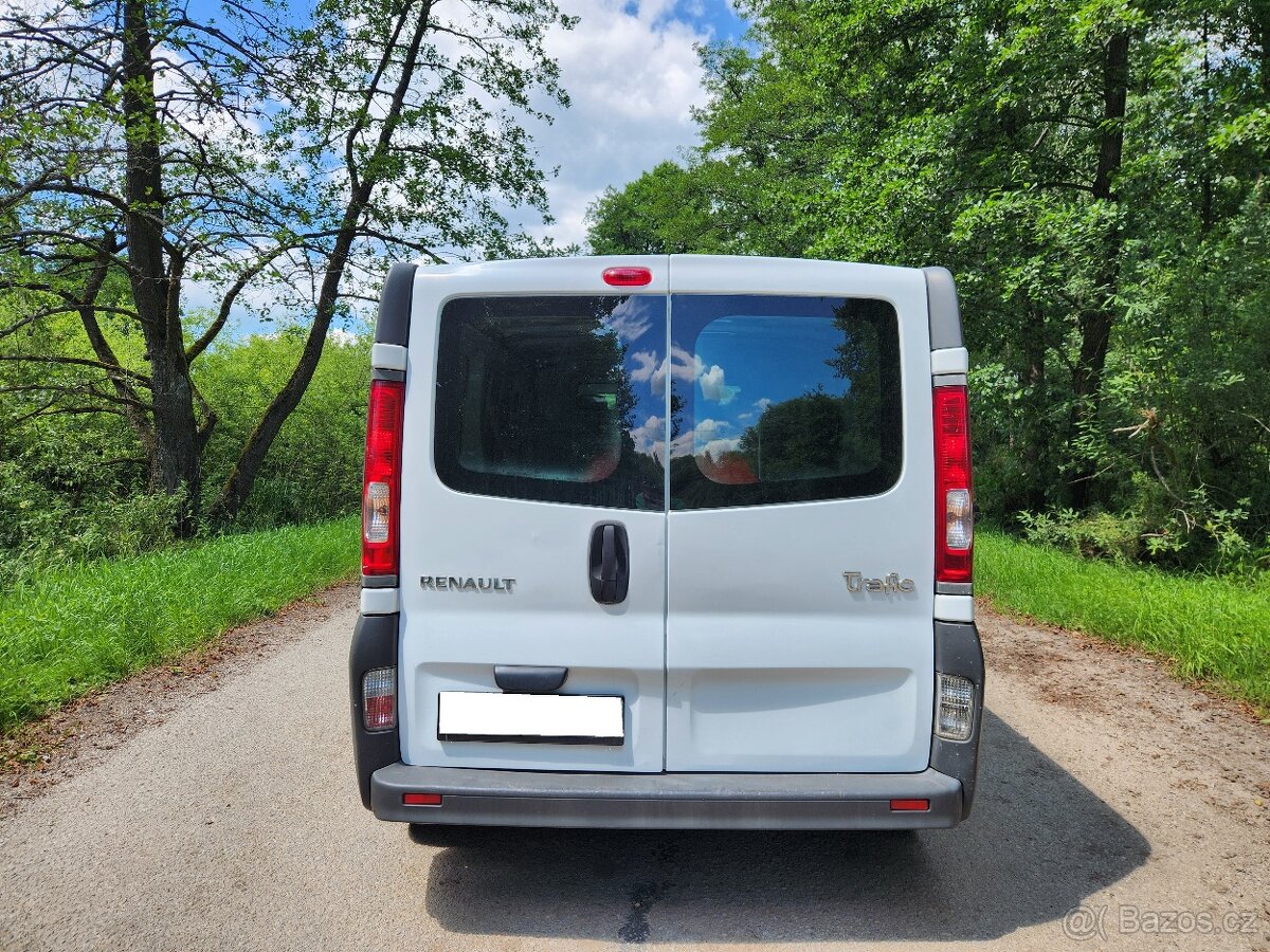 Renault Trafic Long 2.0 DCi 115 PS 2009 klima, 2x klíč - 3