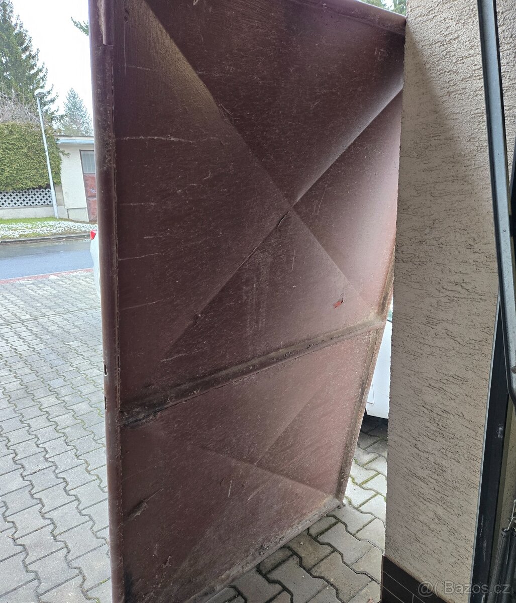 Plechová vrata dvoukřídlá - 3