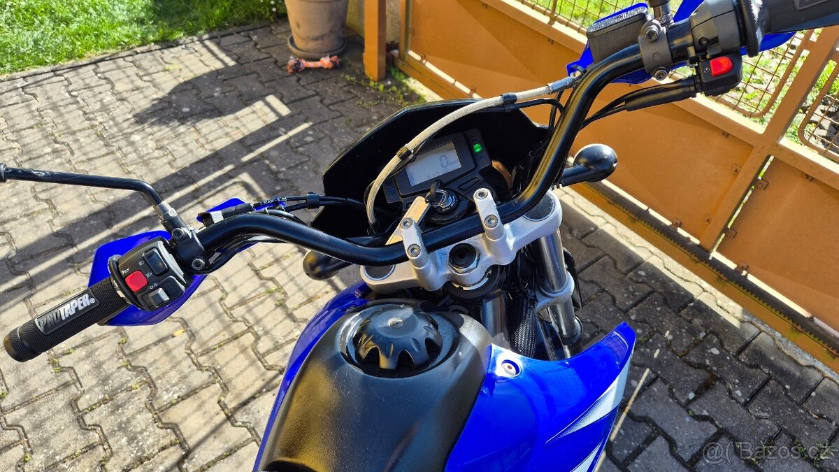 YAMAHA XT125X - 3