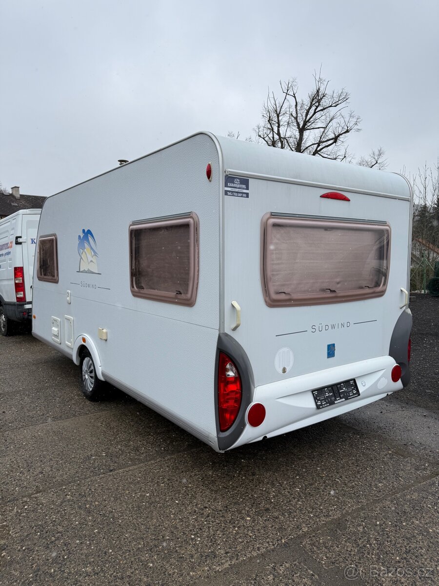Knaus 450 - předstan, mover - 3