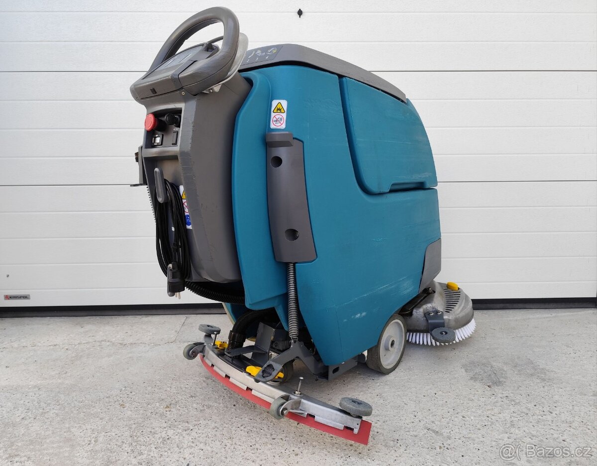 Mycí stroj Tennant T300 s pohonem - 3