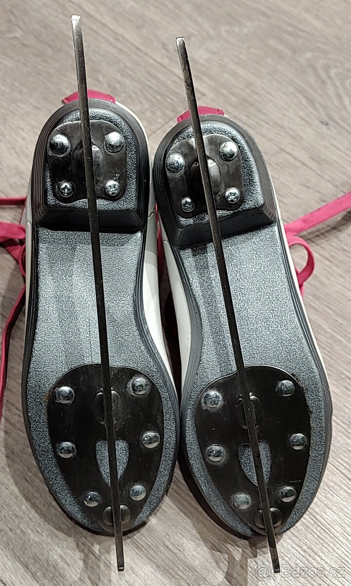 Dámské lední brusle (vel. 32) - 3