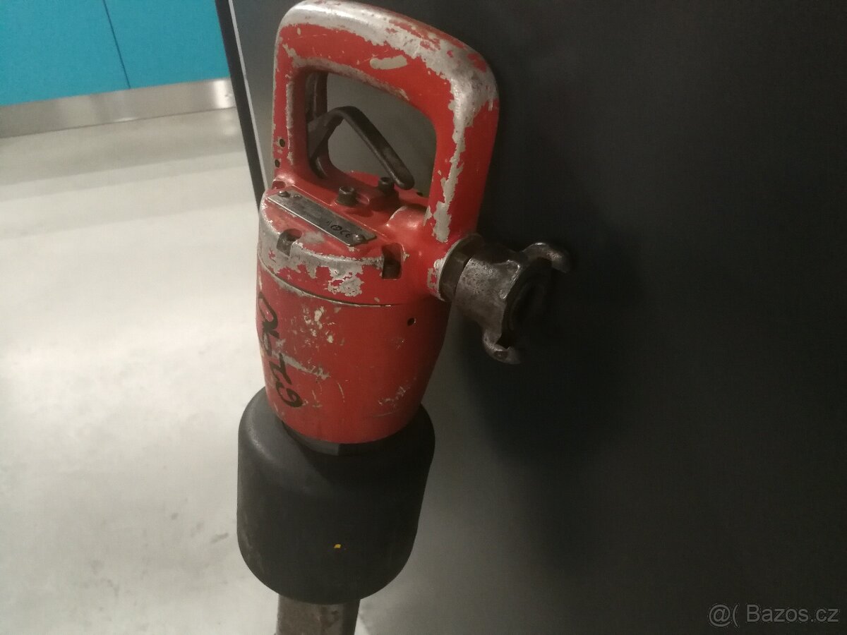 pneumatické bourací kladivo Chicago Pneumatic 0122 SVR - 3