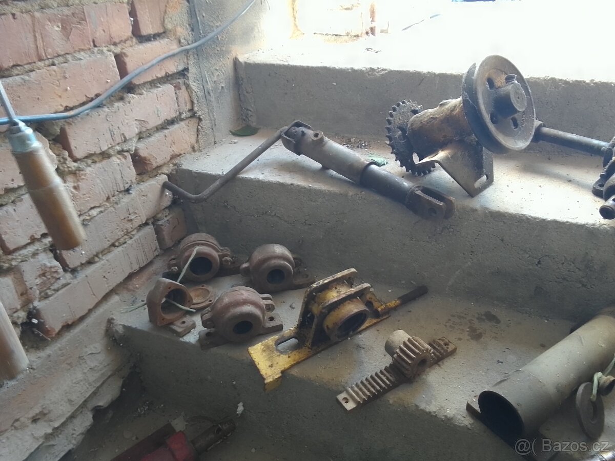 Řemenice, hřídele, domky na ložiska a jiné - 3