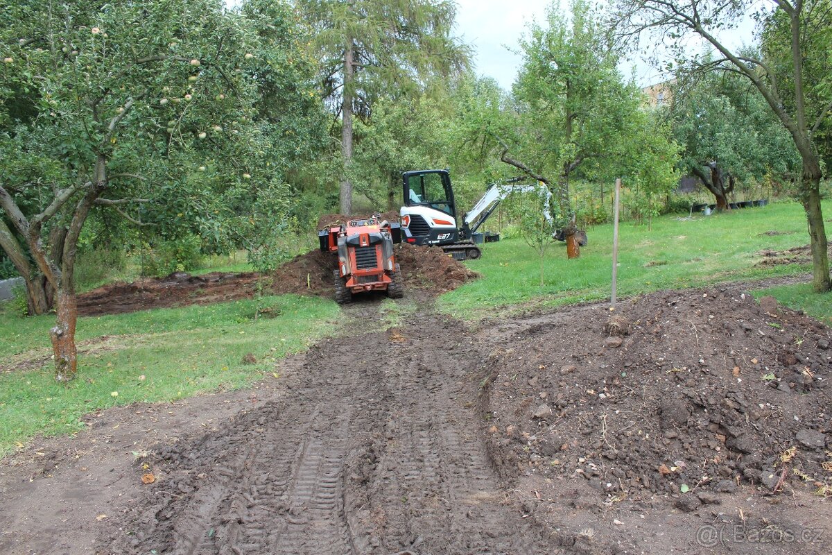 Výkopové práce bagrem Bobcat E27 - Kladno - 3