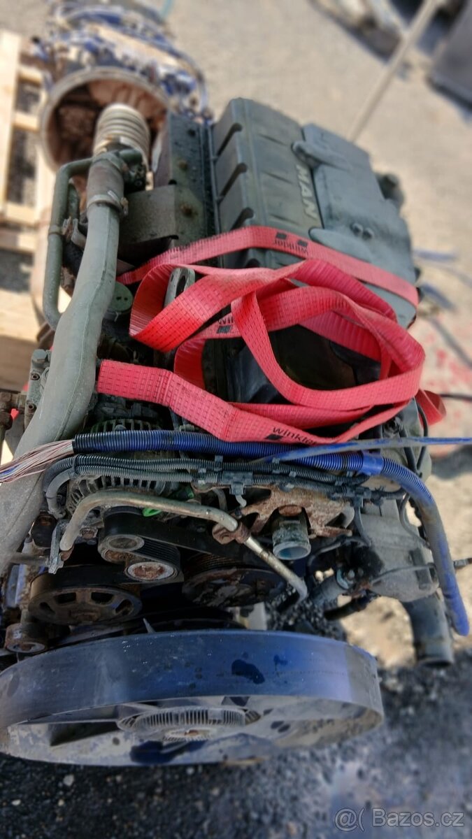 Man tgl 12.240 motor - 3