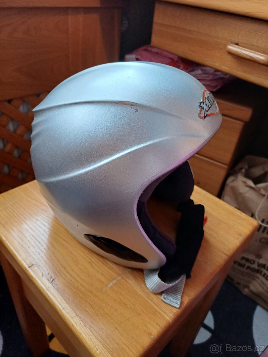 Lyžařská helma vel. S 56 - 3