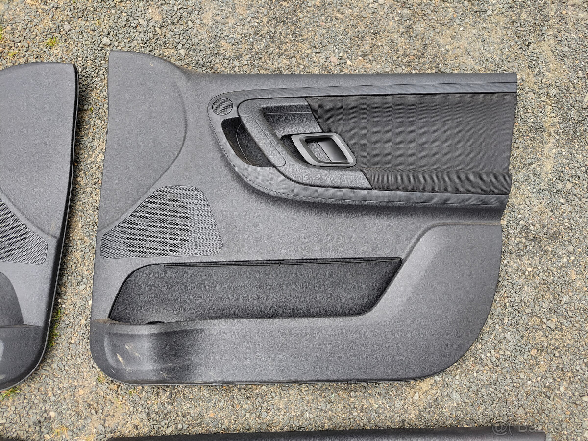 Přední tapeci Fabia II - 3