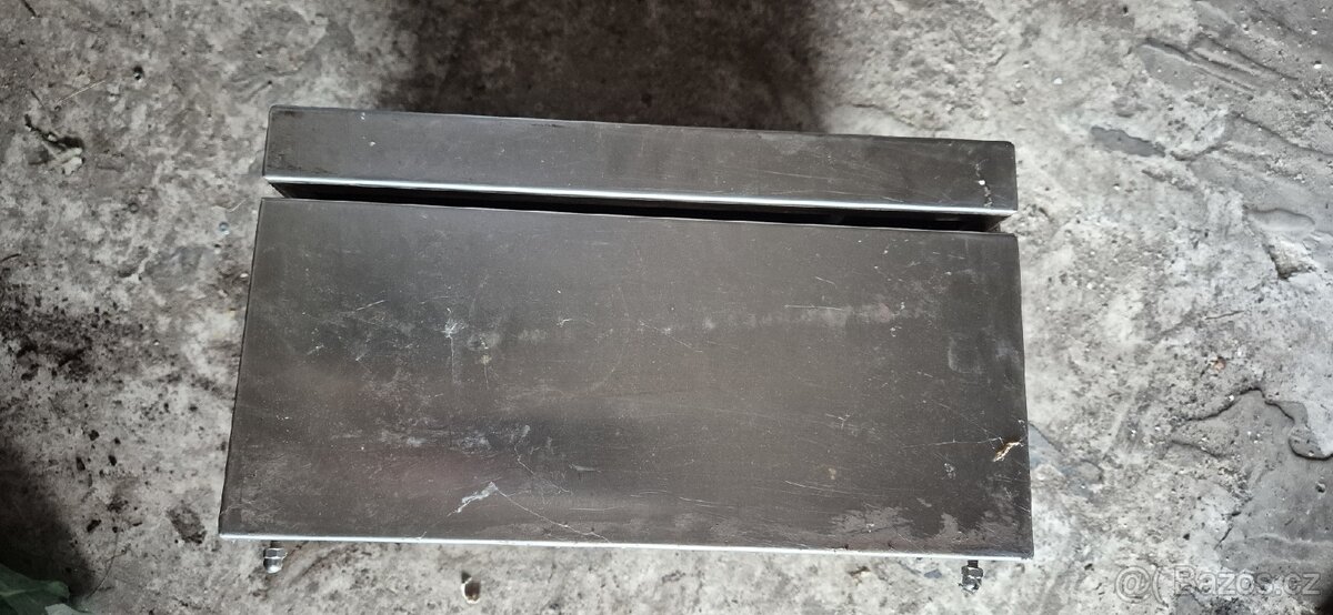 Nerezová skřín - 3