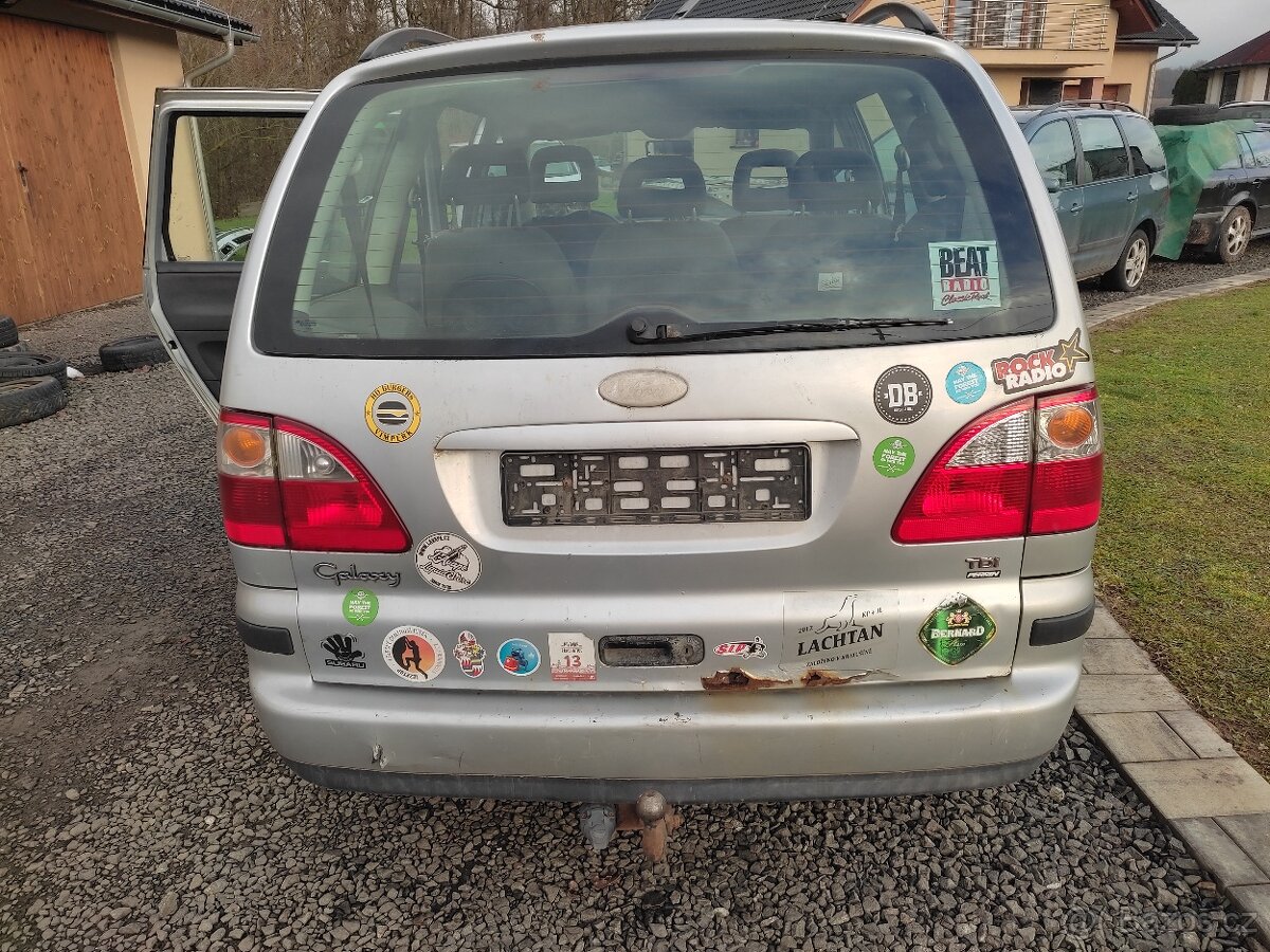 Ford Galaxy - 3