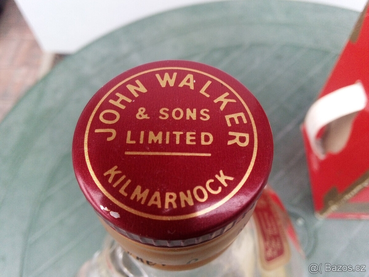 sběratelská lahev Johnnie Walker Red Label - 3